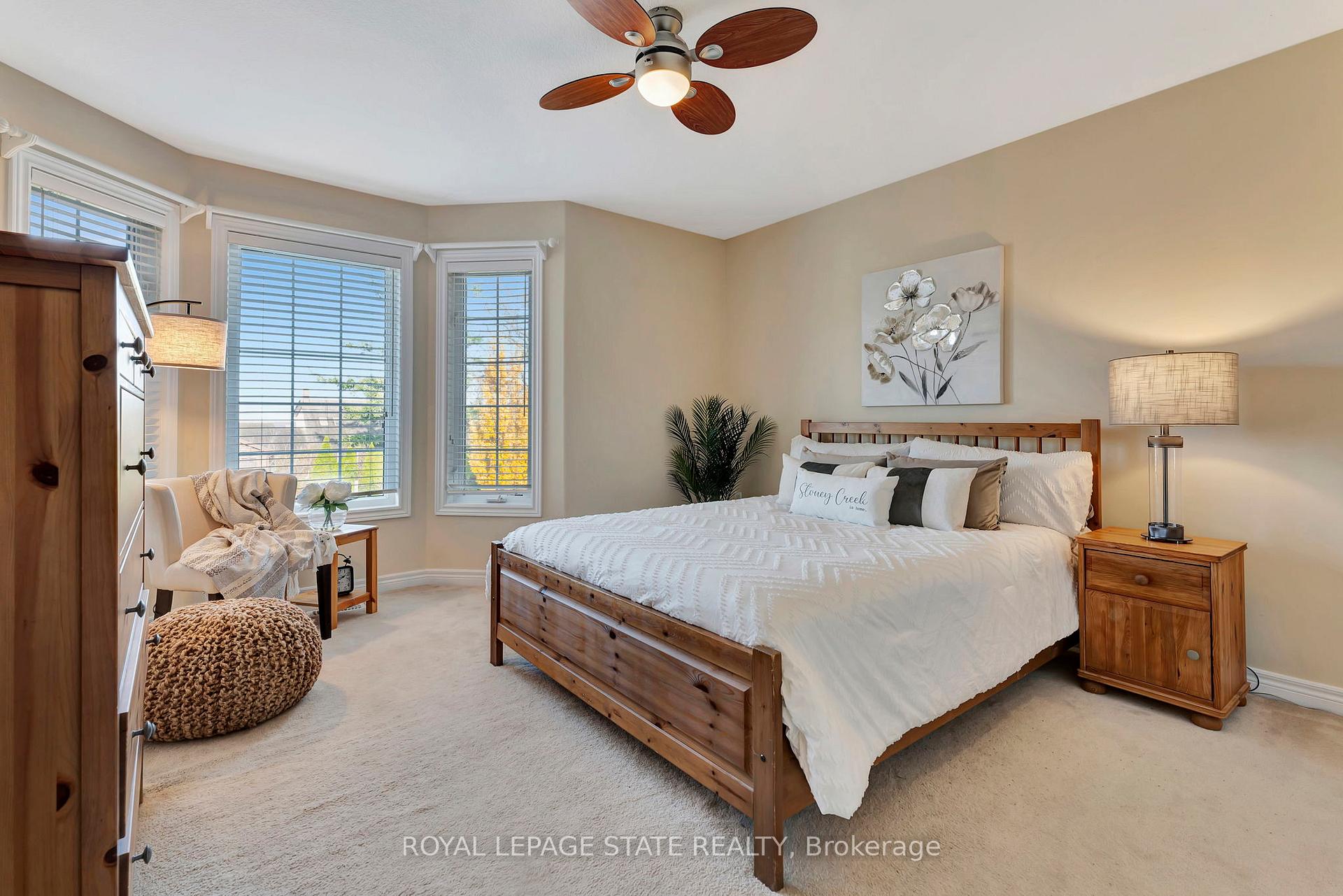 Photo 23 of 19 Watershore Drive, Hamilton, Winona — HOMEH
