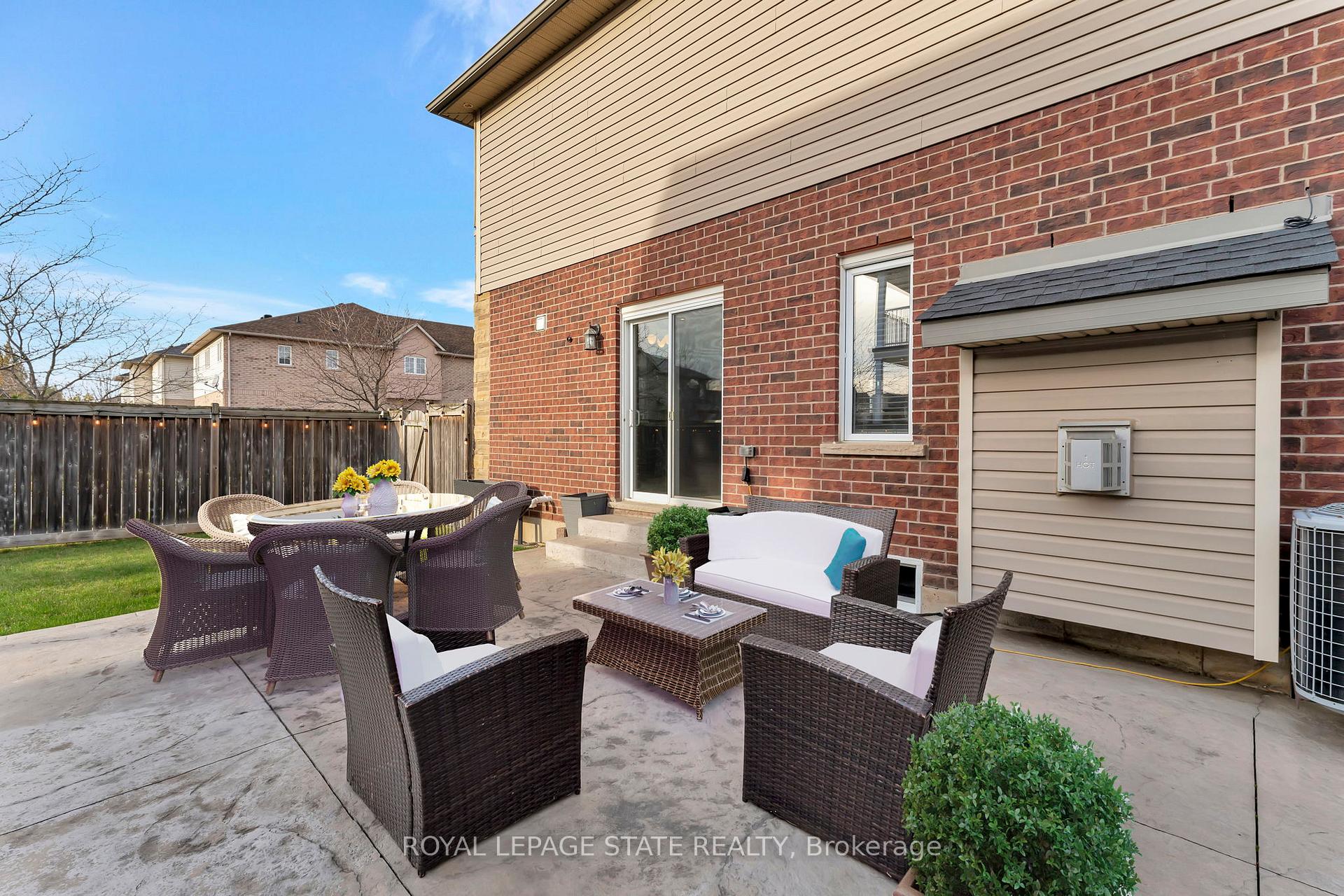 Photo 36 of 19 Watershore Drive, Hamilton, Winona — HOMEH