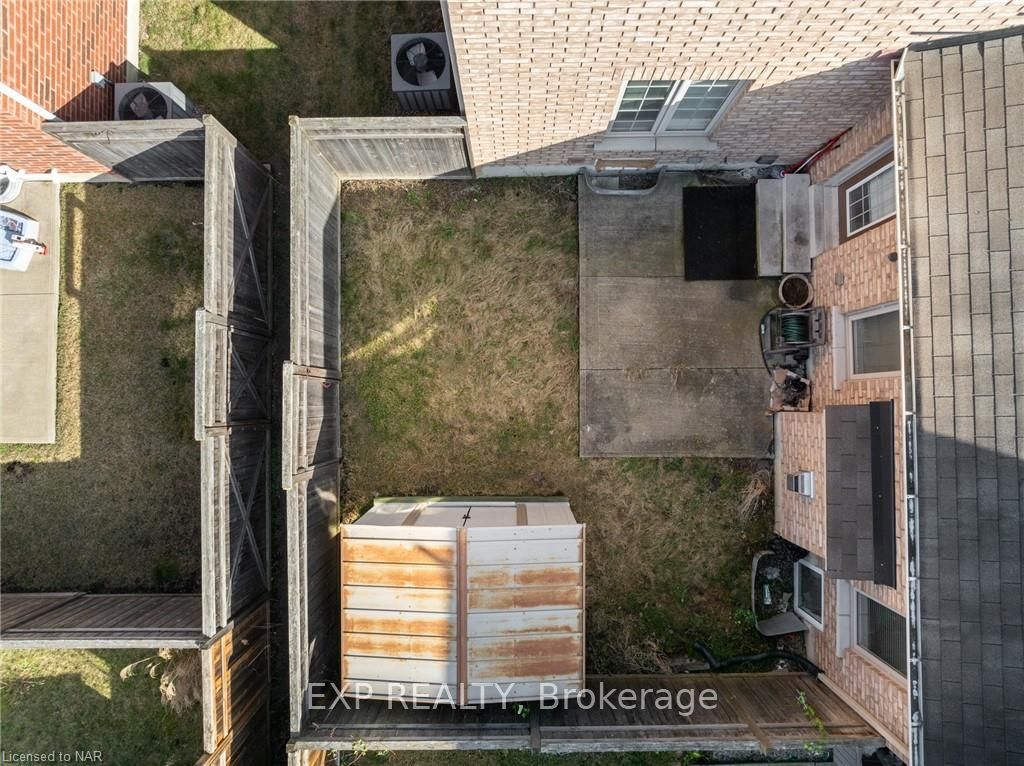 Photo 37 of 198 Wright Crescent, St. Catharines, Burleigh Hill — HOMEH