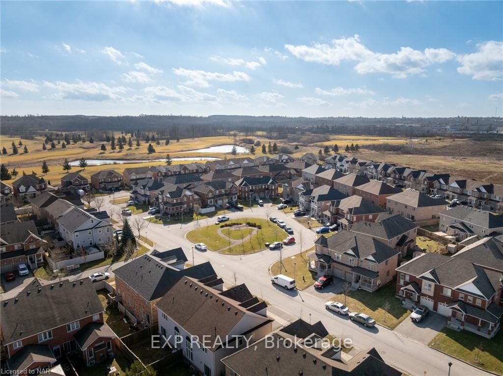 Photo 41 of 198 Wright Crescent, St. Catharines, Burleigh Hill — HOMEH