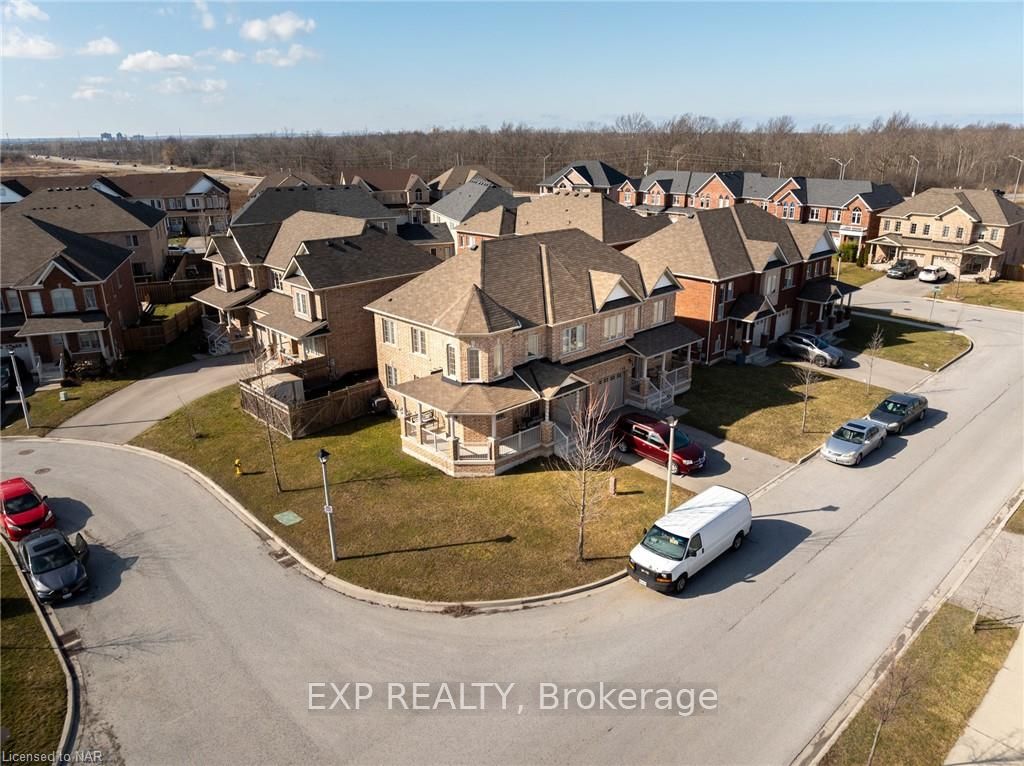 Photo 43 of 198 Wright Crescent, St. Catharines, Burleigh Hill — HOMEH