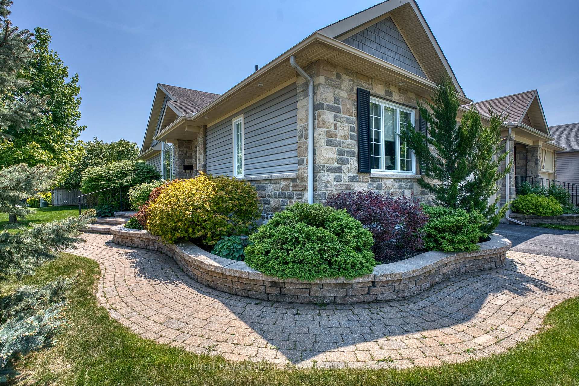 Photo 2 of 34 Willow Shore Way, Carleton Place, Carleton Place — HOMEH