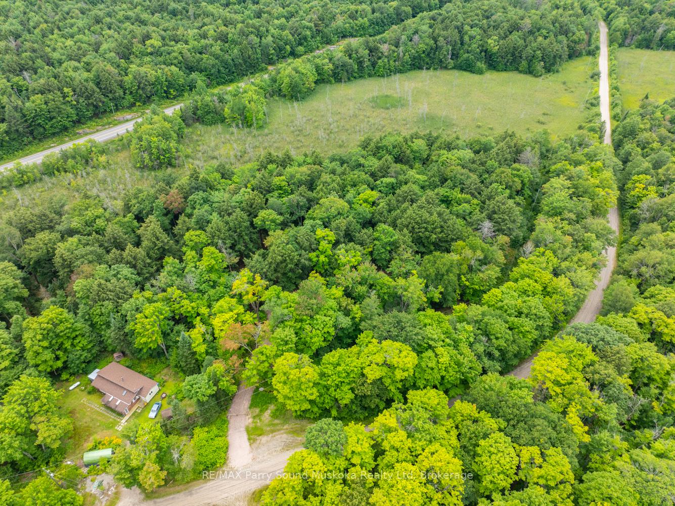 Photo 14 of 131 Moonwing Road, Magnetawan, Ahmic Harbour — HOMEH