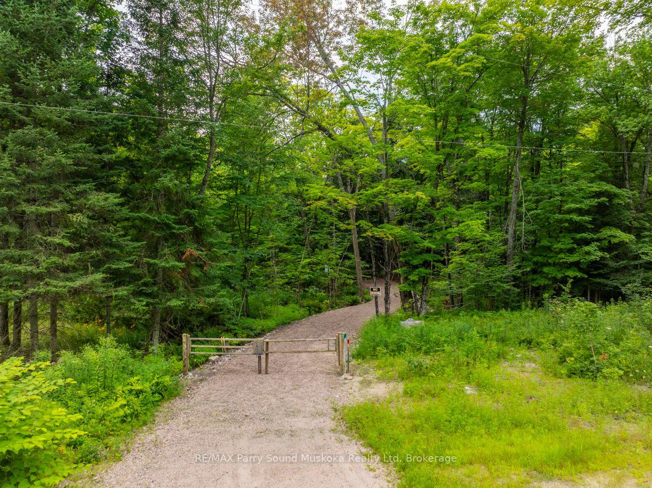 Photo 19 of 131 Moonwing Road, Magnetawan, Ahmic Harbour — HOMEH