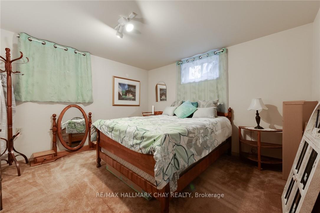 Photo 15 of 7 Seaforth Street, Barrie, Lakeshore — HOMEH