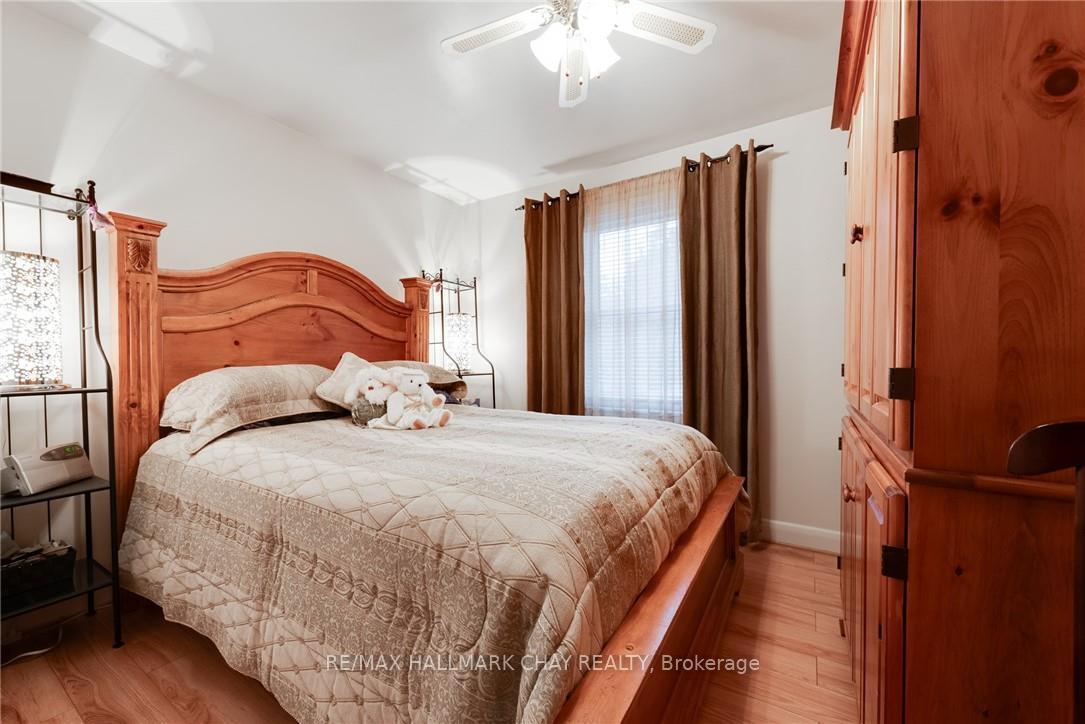 Photo 16 of 7 Seaforth Street, Barrie, Lakeshore — HOMEH