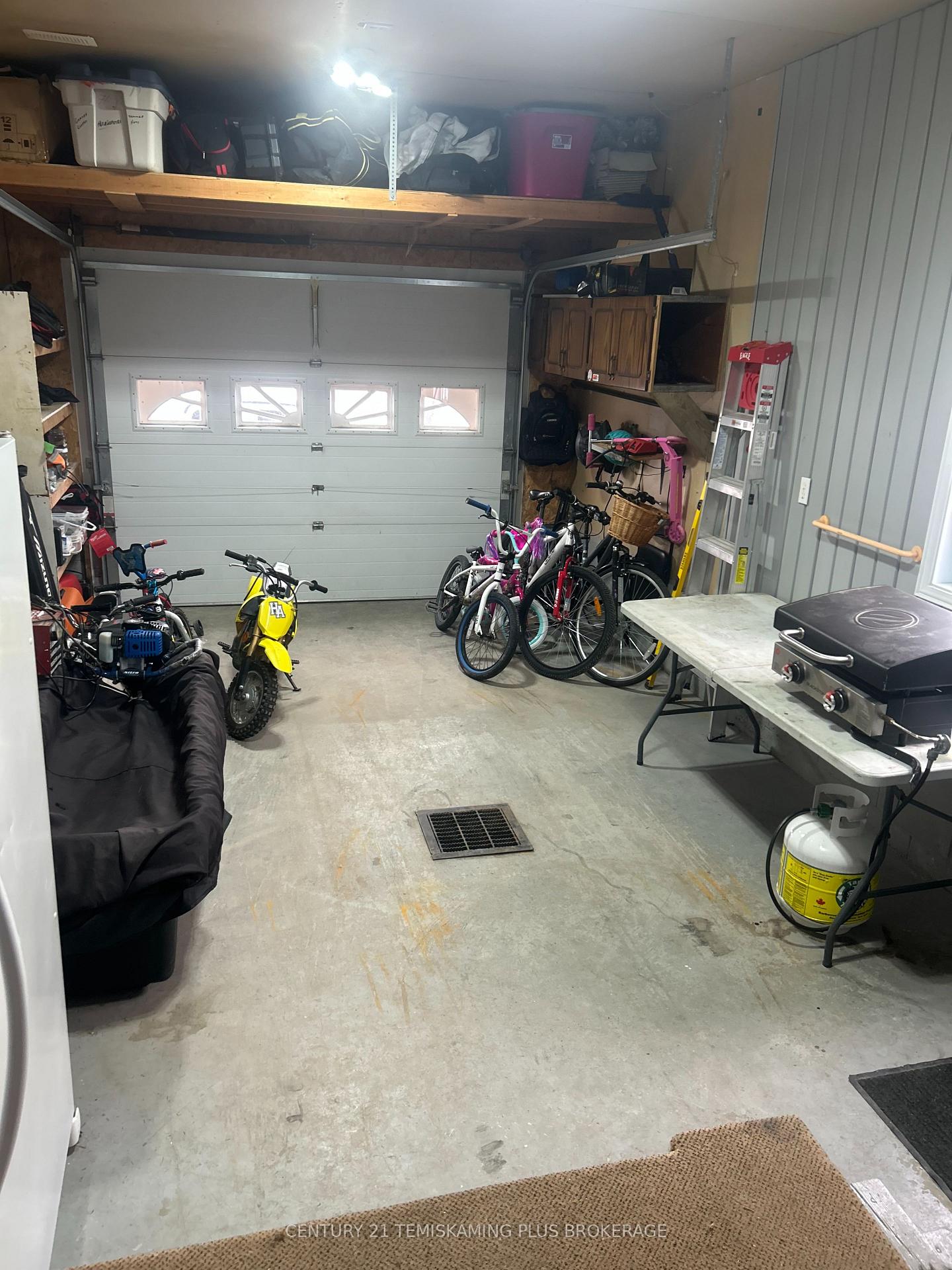 Photo 14 of 32 Tenth Avenue N, Armstrong, Earlton — HOMEH
