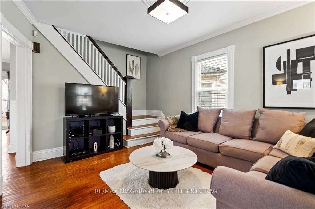 Photo 5 of 23 Catherine Street, St. Catharines, Downtown — HOMEH