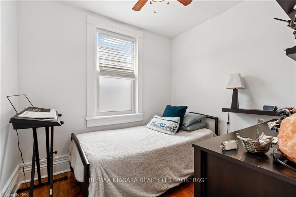 Photo 19 of 23 Catherine Street, St. Catharines, Downtown — HOMEH