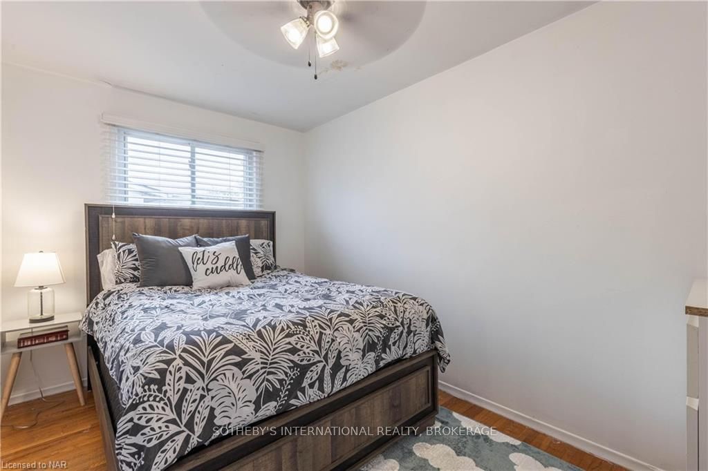 Photo 10 of 98 Dorchester Boulevard, St. Catharines, Carlton/Bunting — HOMEH