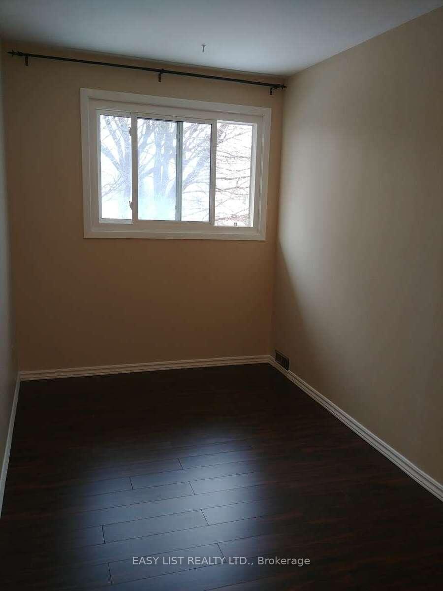 Photo 6 of 7 Mordon Court, Brampton, Madoc — HOMEH