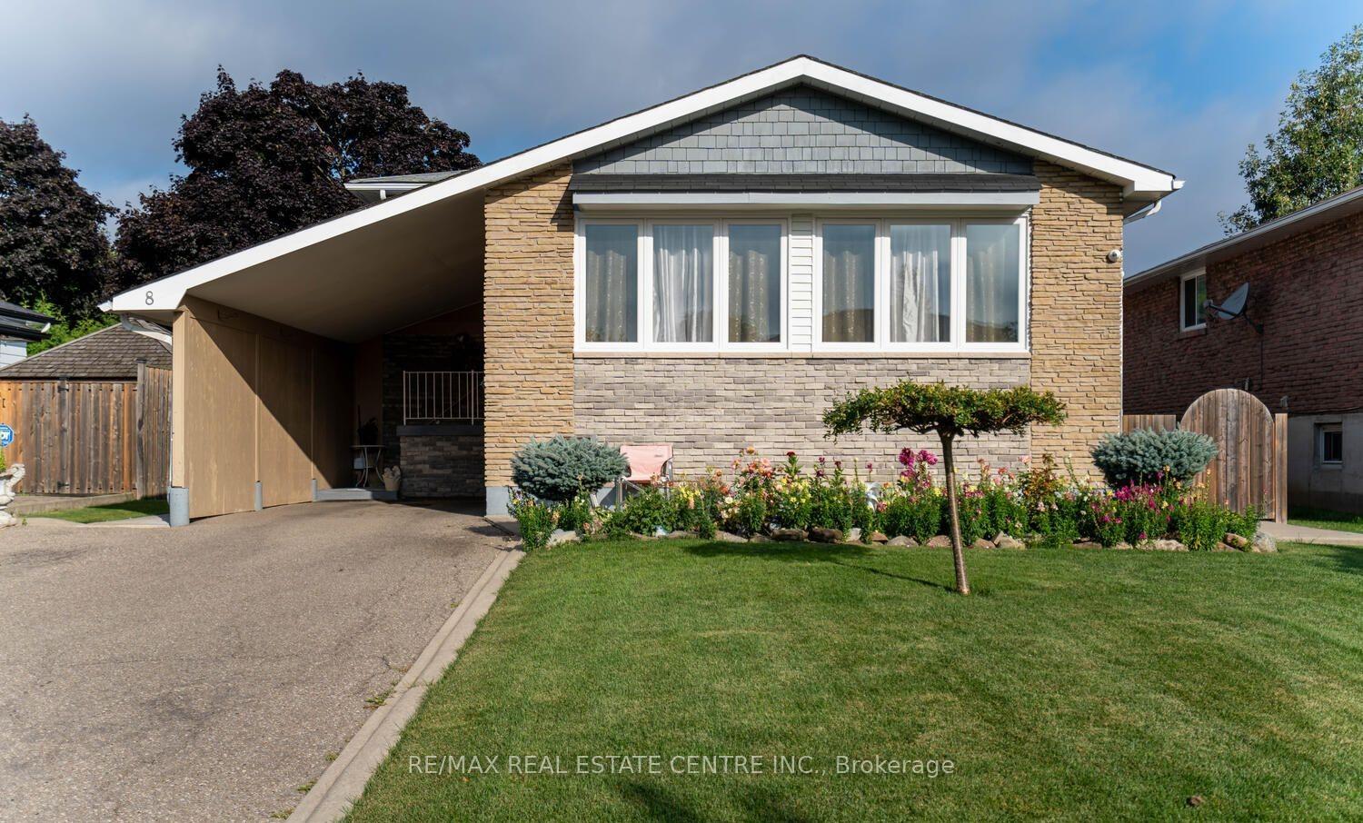 Front of 8 Edwin Drive
