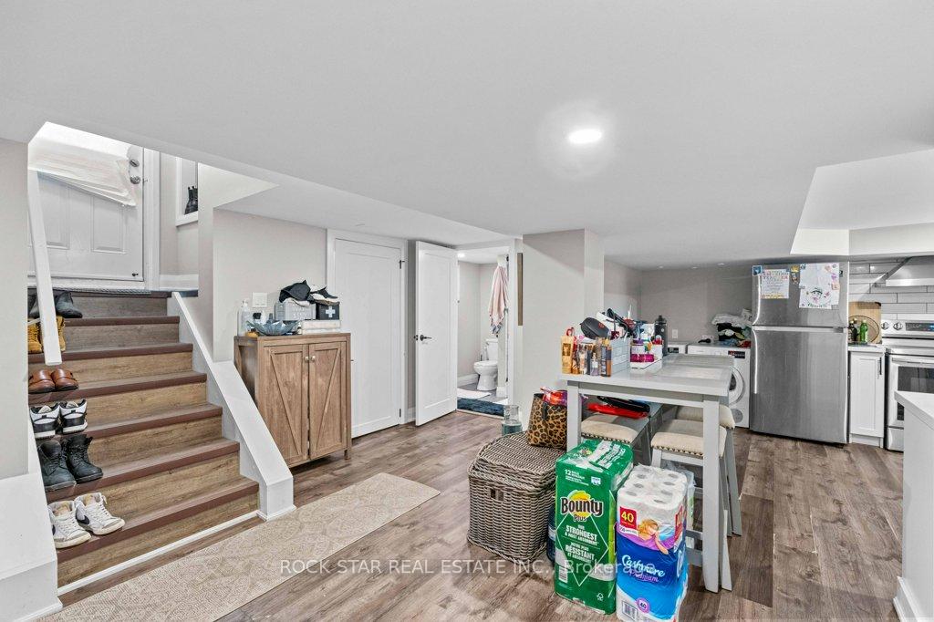 Photo 7 of 20 Holton Avenue S, Hamilton, Gibson — HOMEH