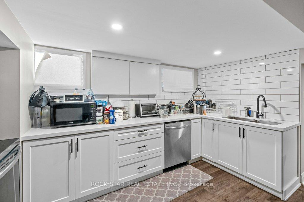 Photo 9 of 20 Holton Avenue S, Hamilton, Gibson — HOMEH