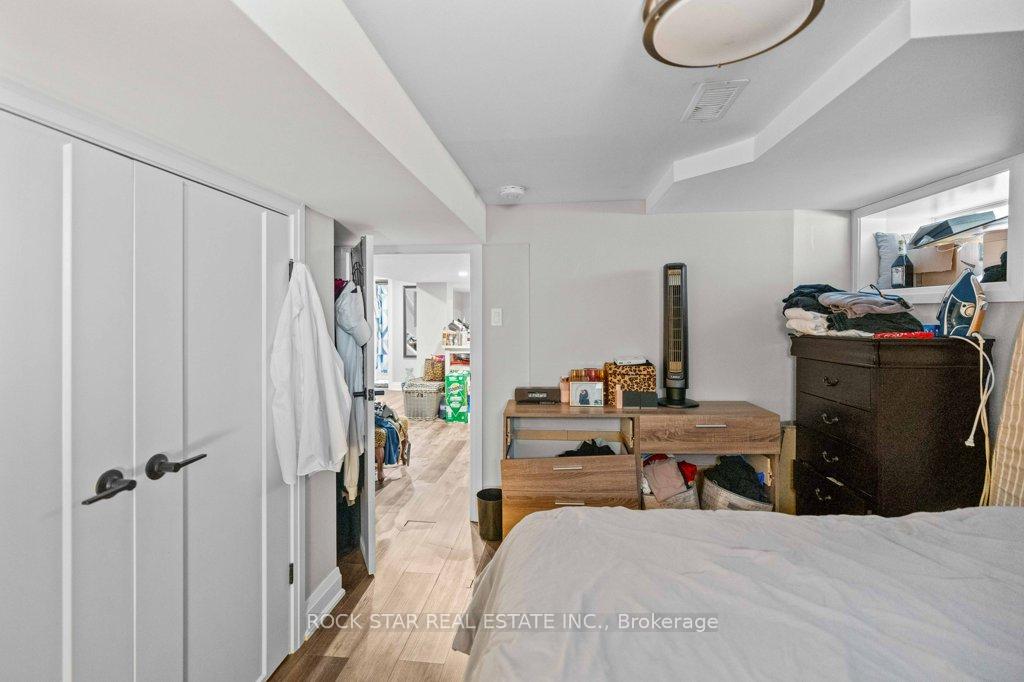 Photo 14 of 20 Holton Avenue S, Hamilton, Gibson — HOMEH