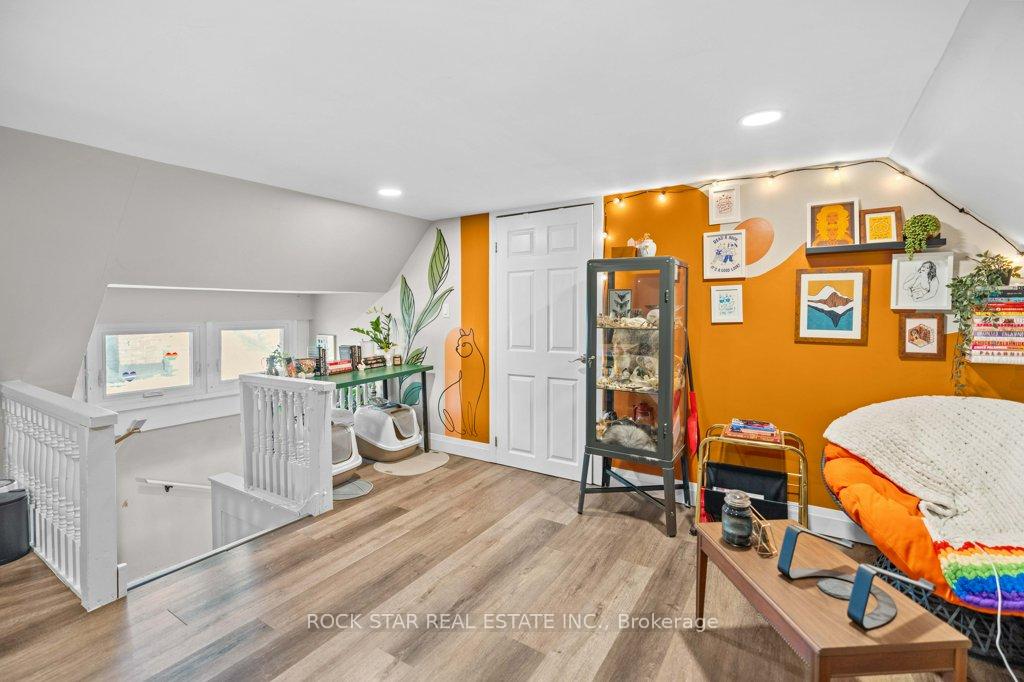 Photo 20 of 20 Holton Avenue S, Hamilton, Gibson — HOMEH