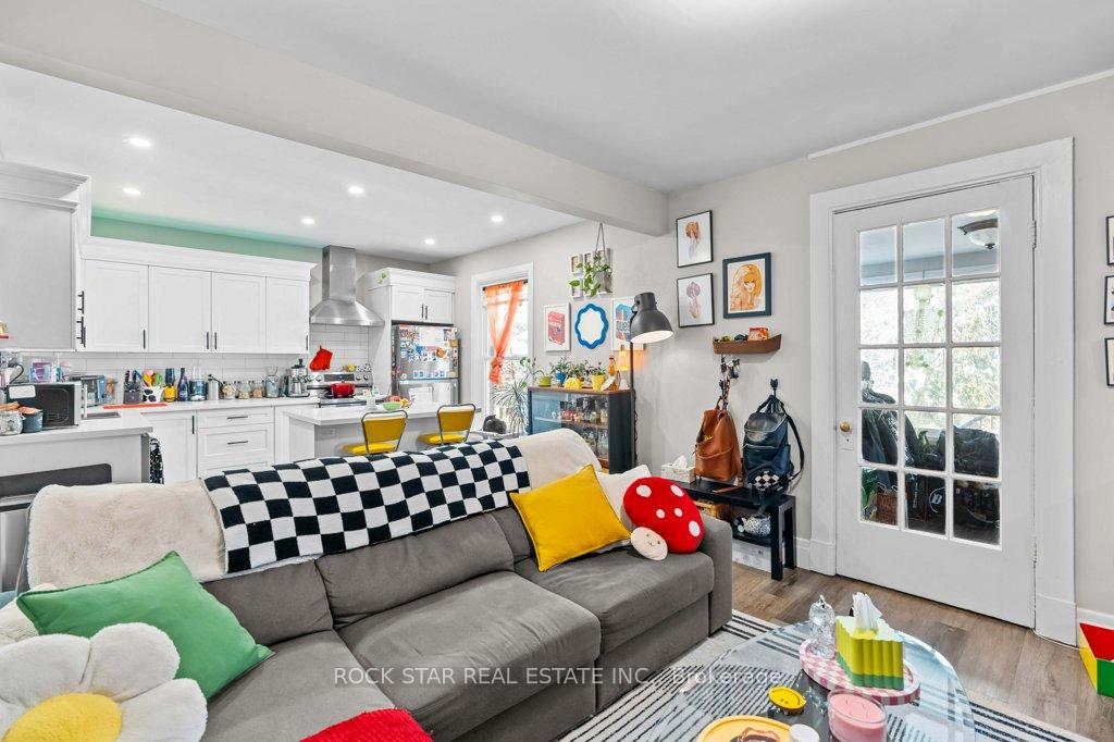 Photo 30 of 20 Holton Avenue S, Hamilton, Gibson — HOMEH
