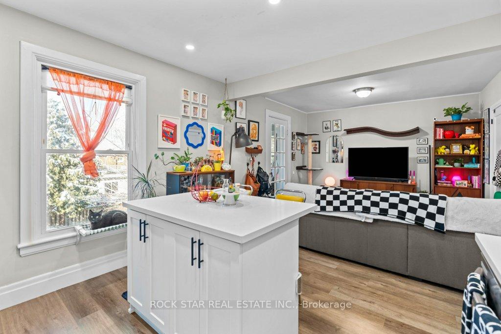 Photo 33 of 20 Holton Avenue S, Hamilton, Gibson — HOMEH