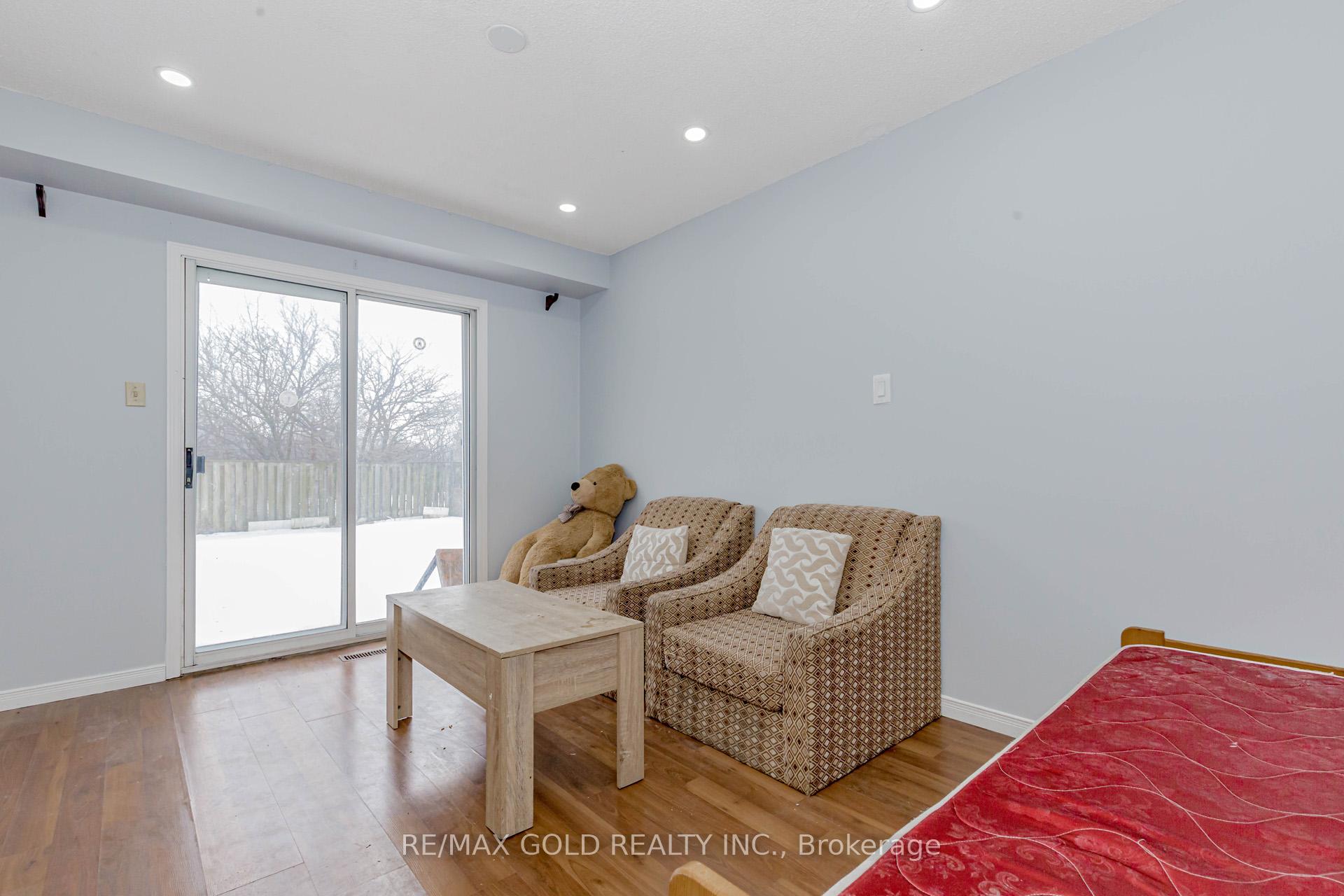 Photo 14 of 91 Tulip Drive, Brampton, Fletcher's Creek South — HOMEH