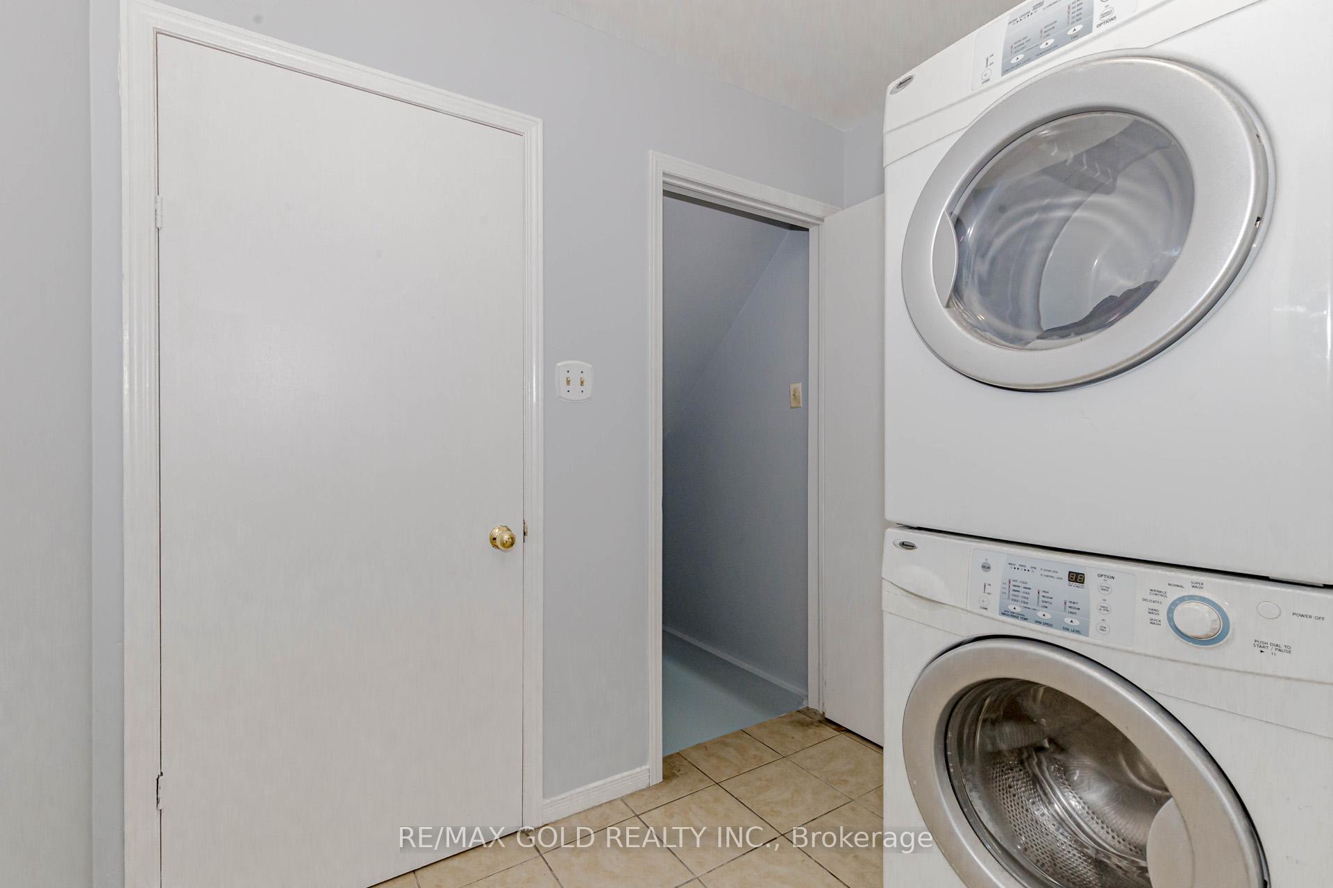 Photo 17 of 91 Tulip Drive, Brampton, Fletcher's Creek South — HOMEH