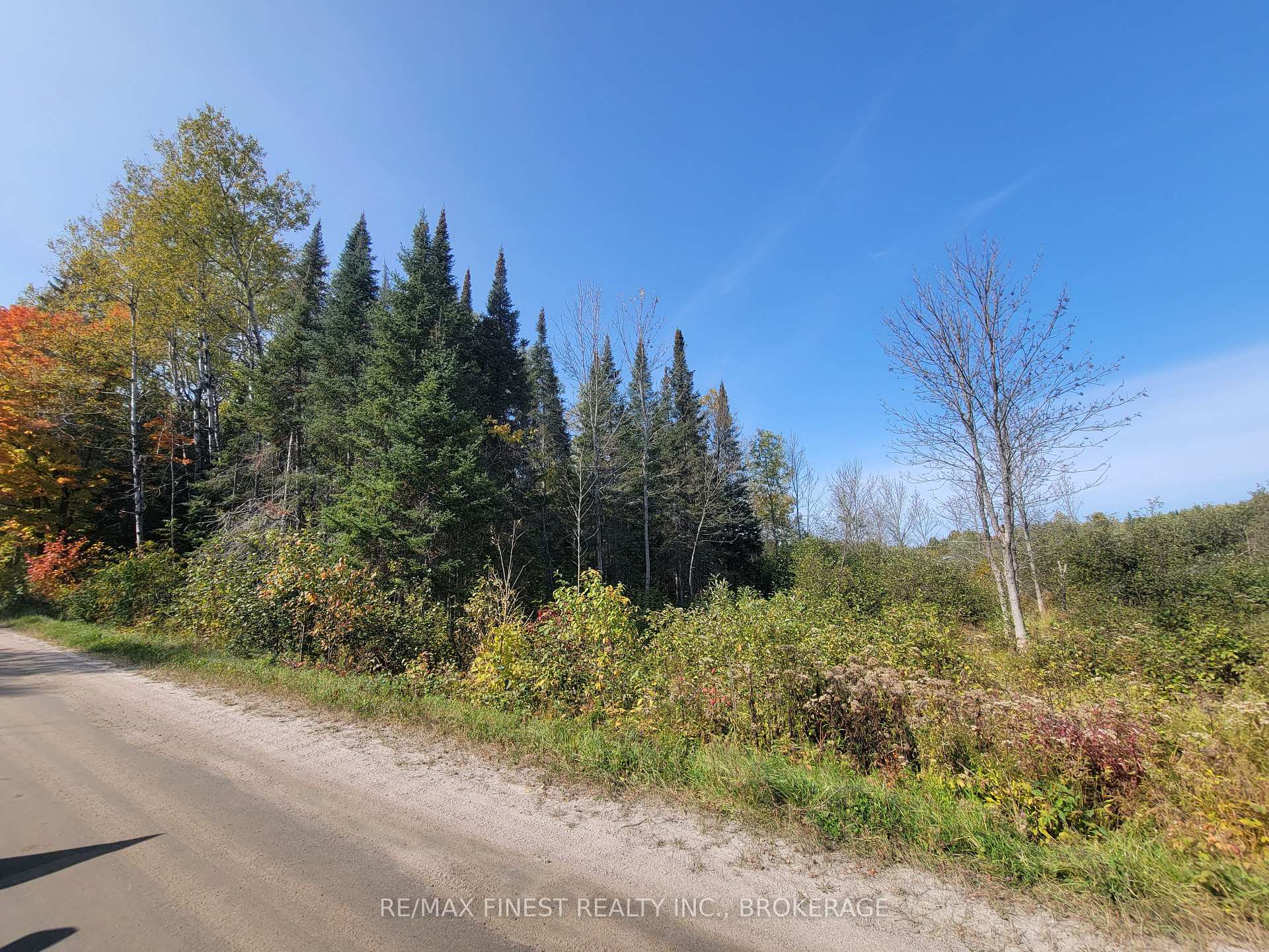 Photo 4 of Patrick Street, Magnetawan — HOMEH