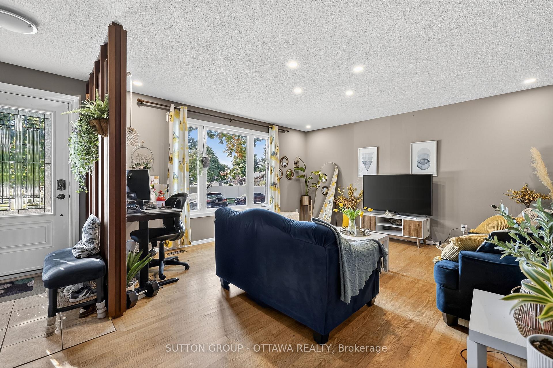 Photo 5 of 1000 Adley Road, Ottawa, Carson Grove — HOMEH