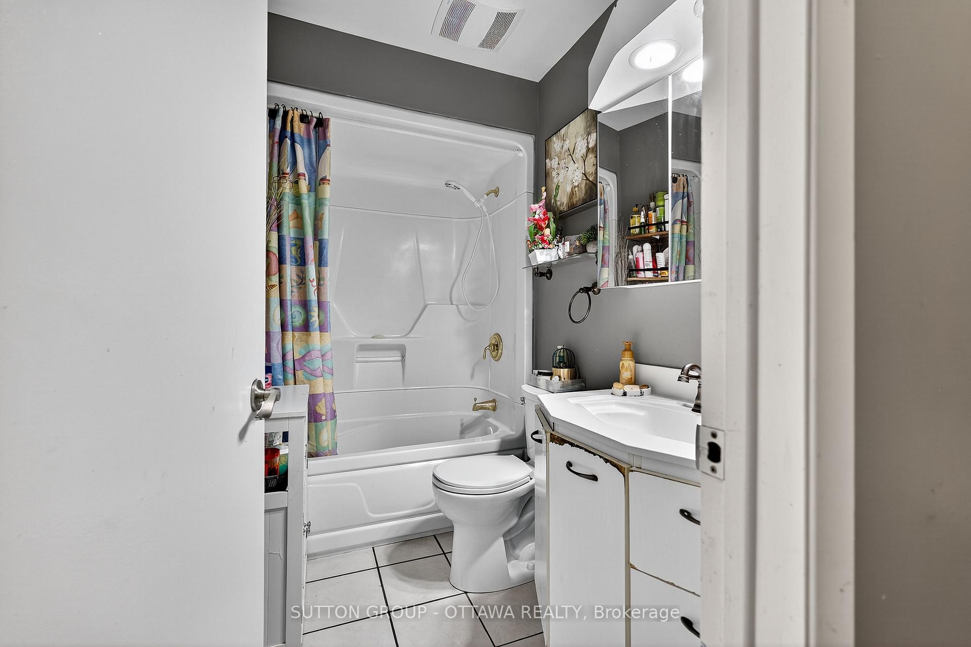 Photo 6 of 1000 Adley Road, Ottawa, Carson Grove — HOMEH