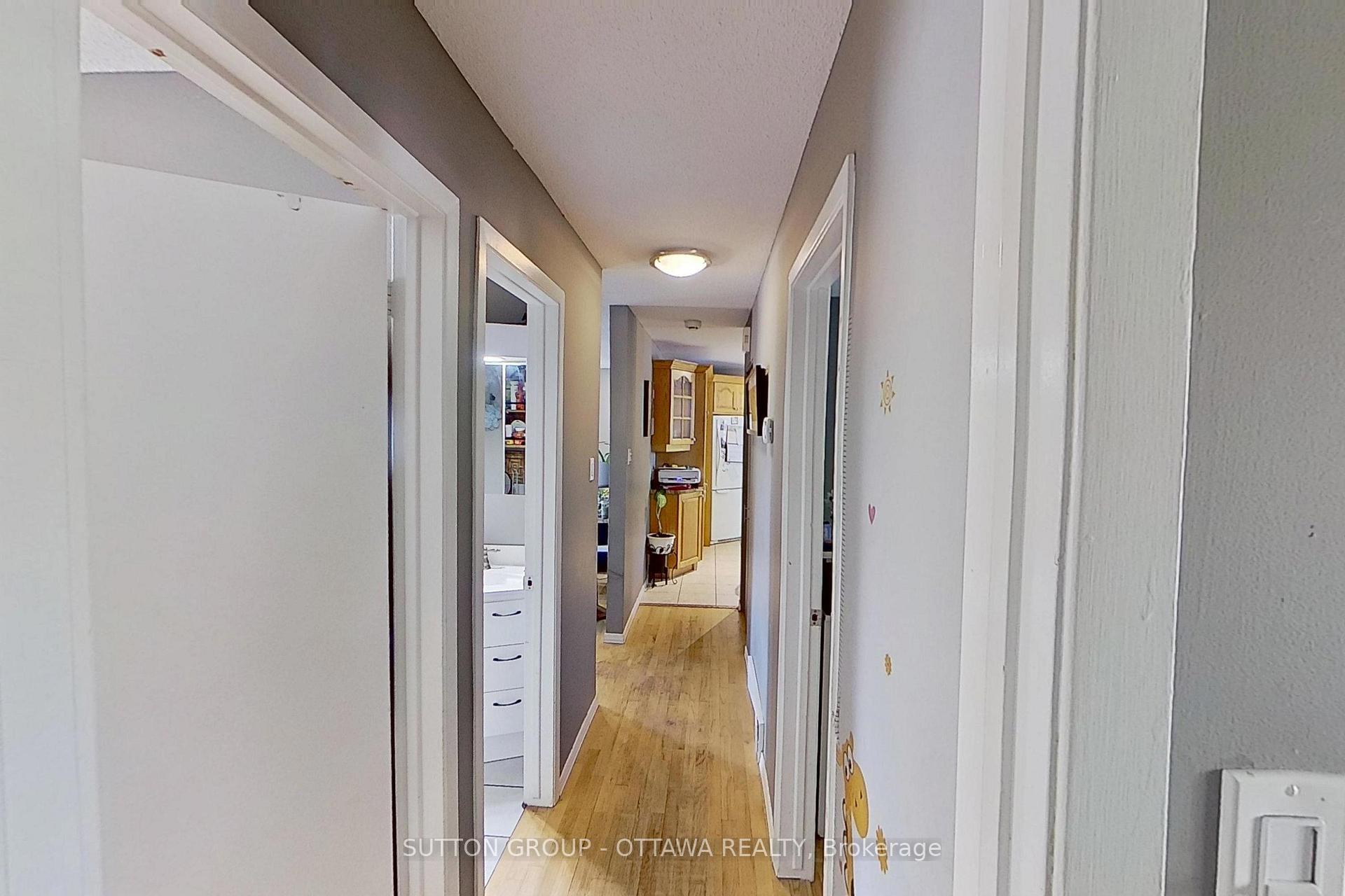 Photo 11 of 1000 Adley Road, Ottawa, Carson Grove — HOMEH
