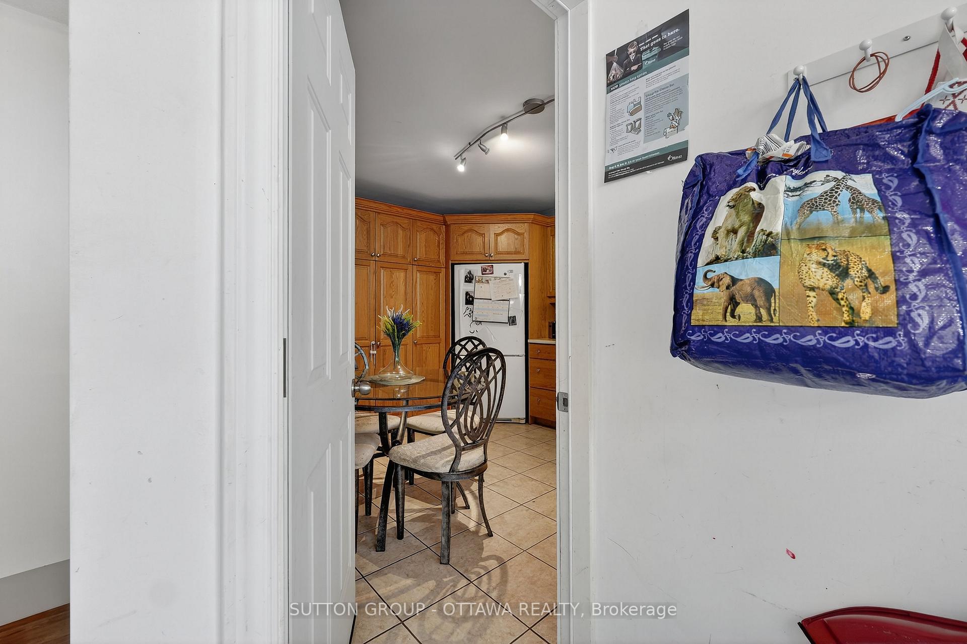 Photo 26 of 1000 Adley Road, Ottawa, Carson Grove — HOMEH