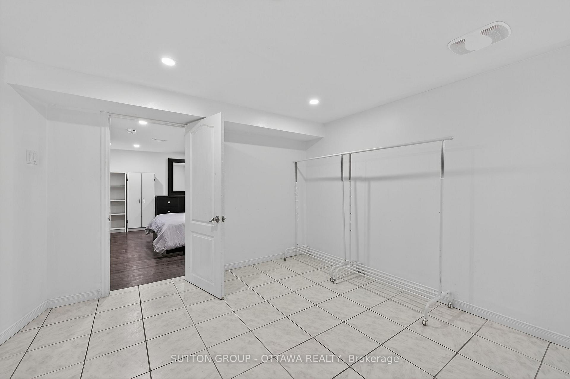 Photo 33 of 1000 Adley Road, Ottawa, Carson Grove — HOMEH