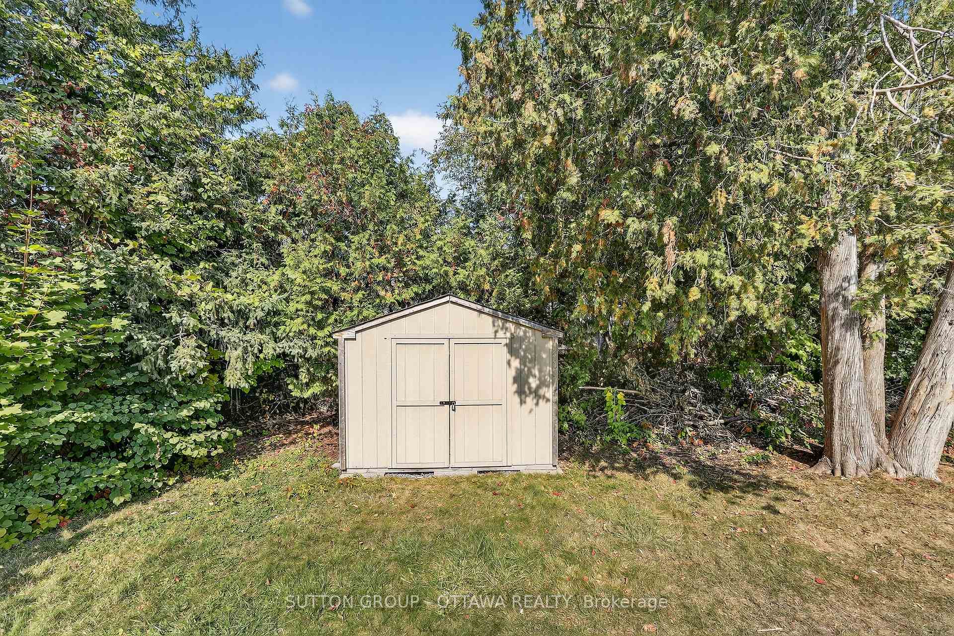 Photo 37 of 1000 Adley Road, Ottawa, Carson Grove — HOMEH