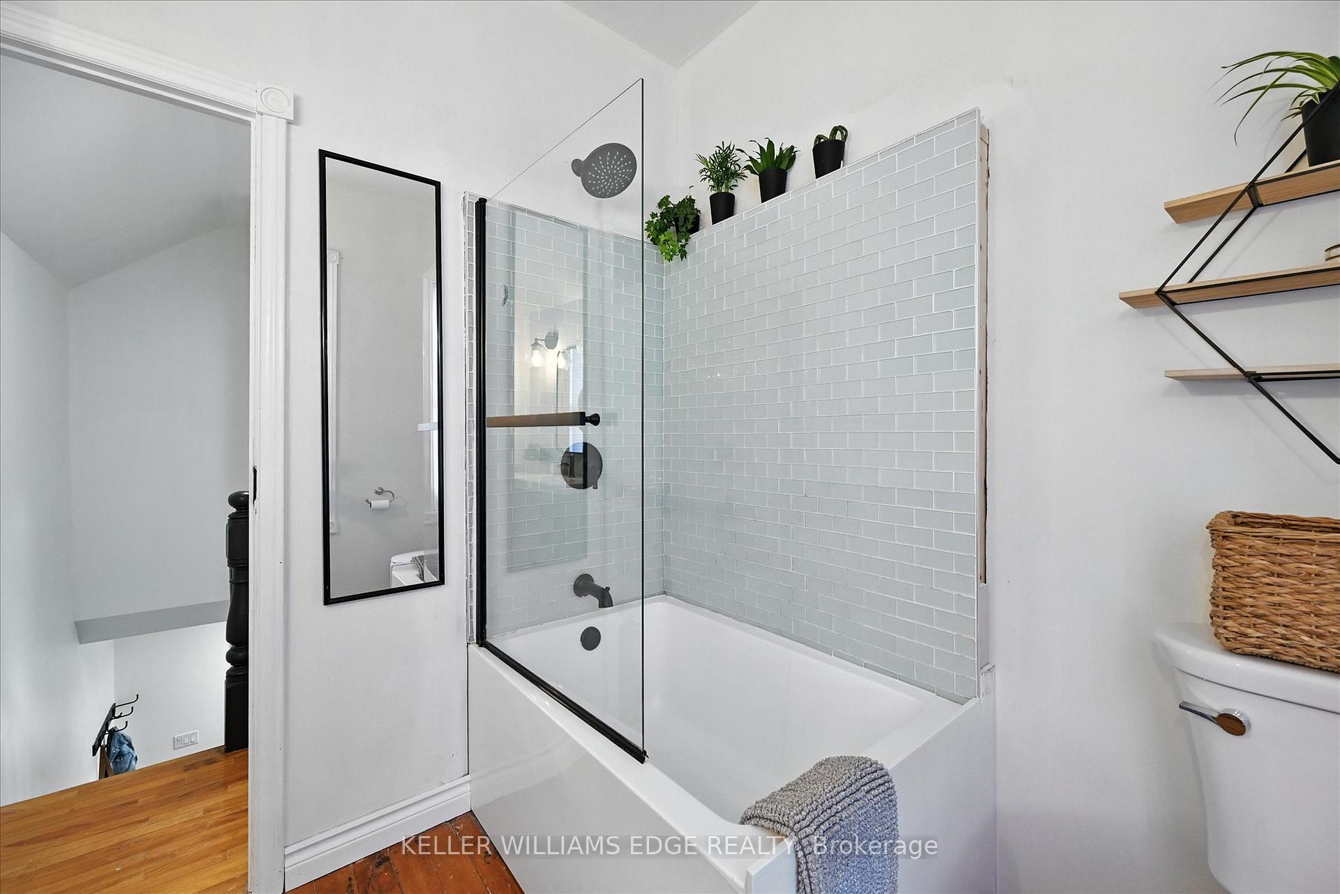 Photo 29 of 94 Royal Avenue, Hamilton, Ainslie Wood — HOMEH