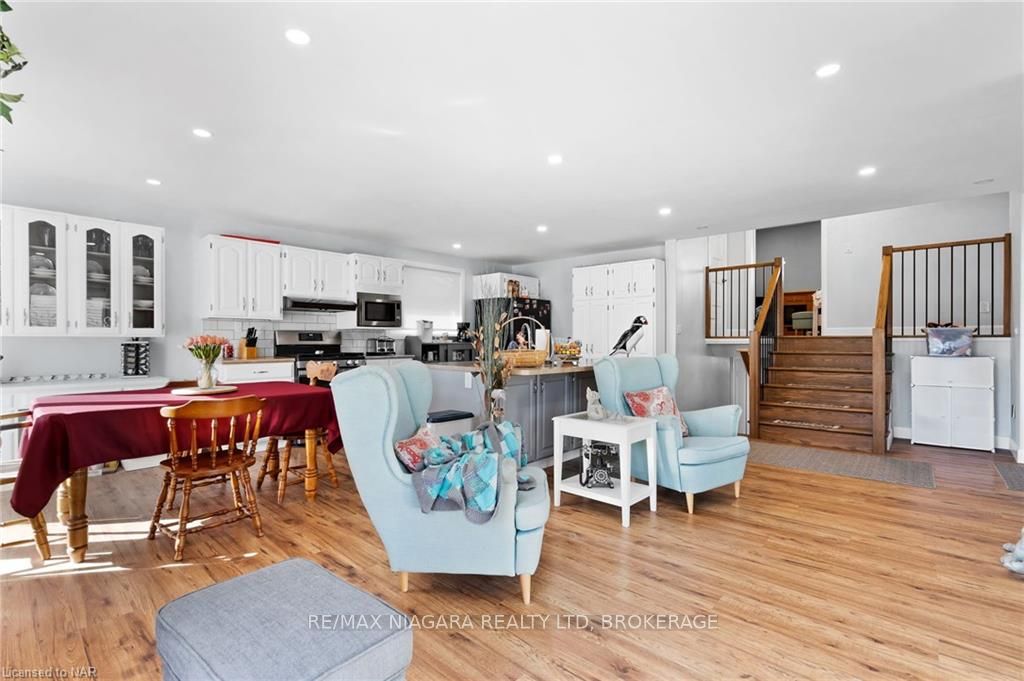 Photo 6 of 111 Sherman Drive, St. Catharines, Lakeport — HOMEH