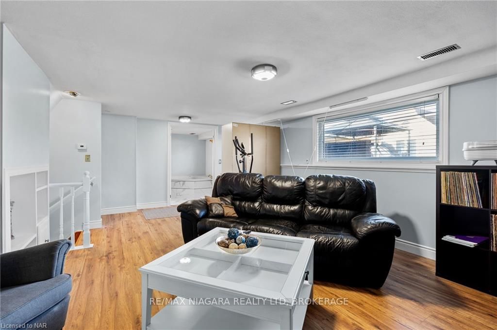 Photo 23 of 111 Sherman Drive, St. Catharines, Lakeport — HOMEH