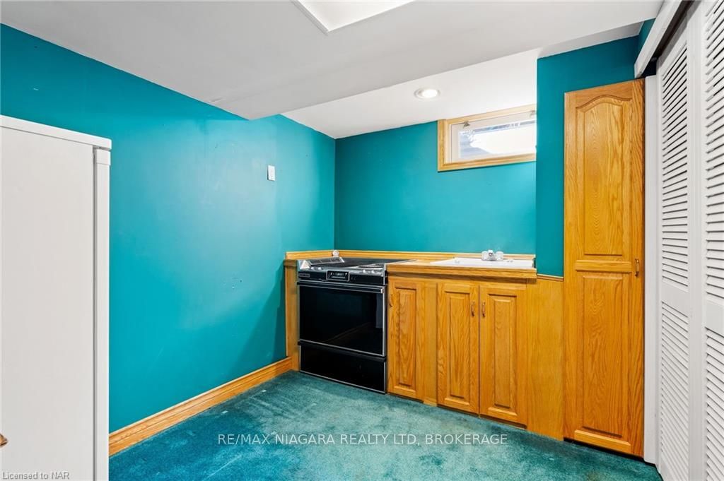 Photo 25 of 111 Sherman Drive, St. Catharines, Lakeport — HOMEH