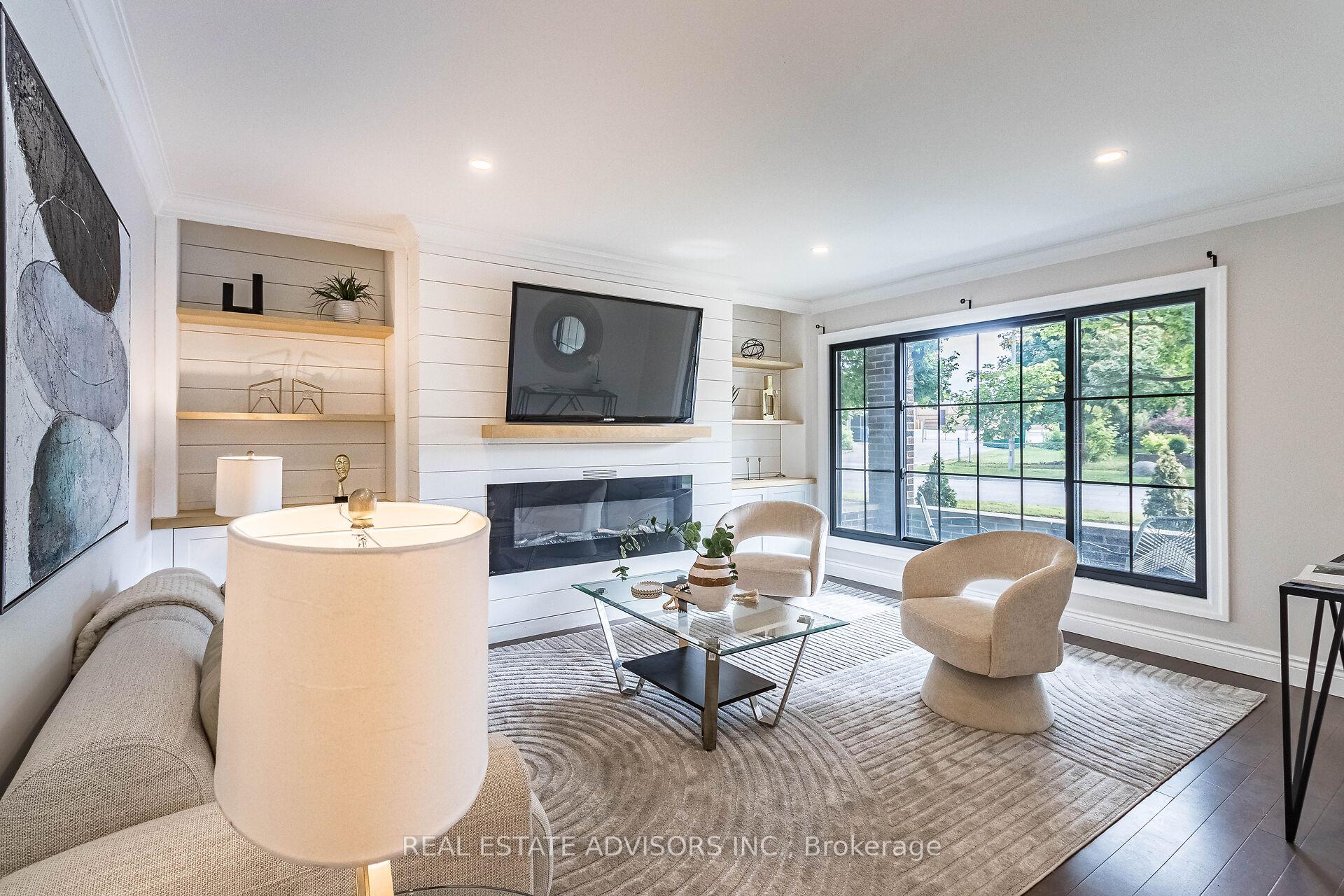 Photo 4 of 203 Browning Trail, Barrie, 400 North — HOMEH