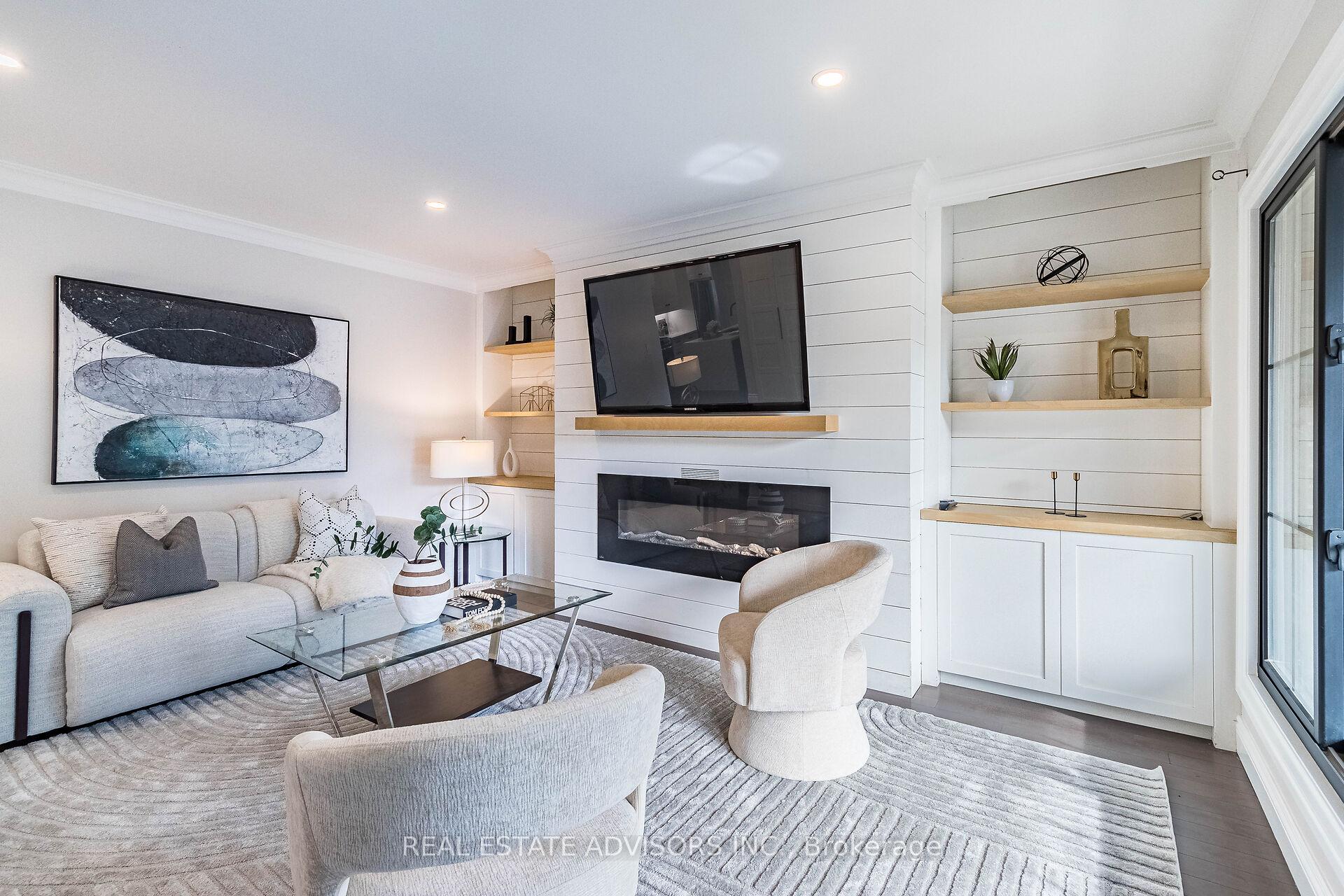 Photo 5 of 203 Browning Trail, Barrie, 400 North — HOMEH