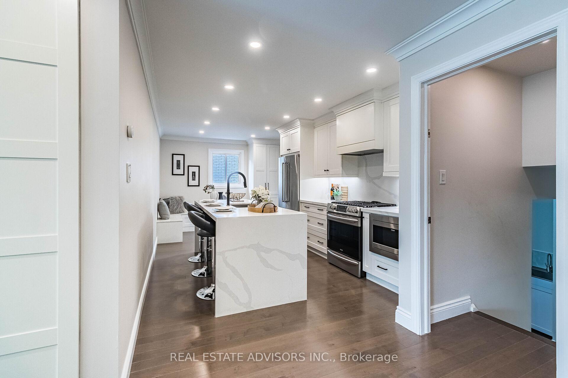 Photo 7 of 203 Browning Trail, Barrie, 400 North — HOMEH