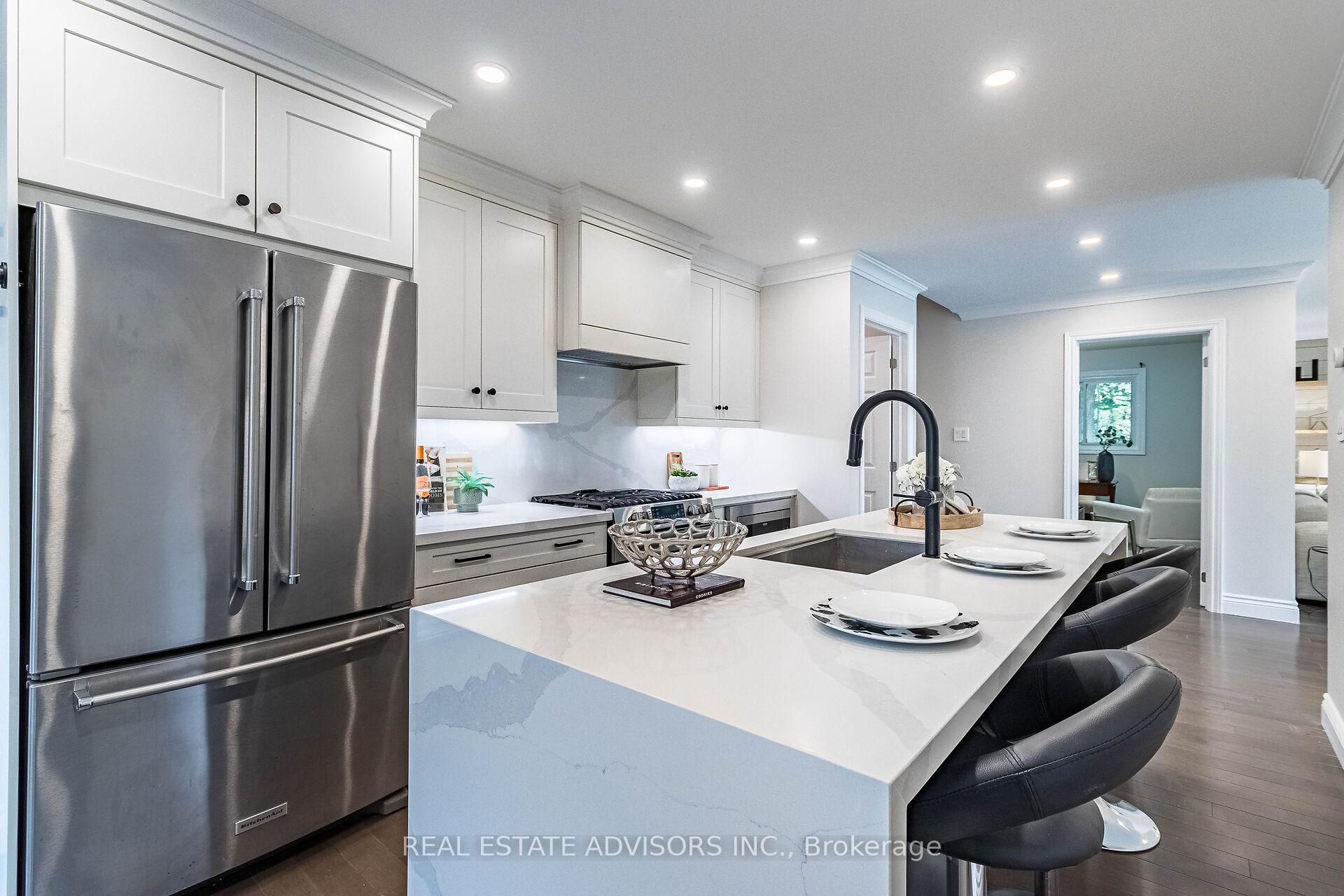 Photo 9 of 203 Browning Trail, Barrie, 400 North — HOMEH