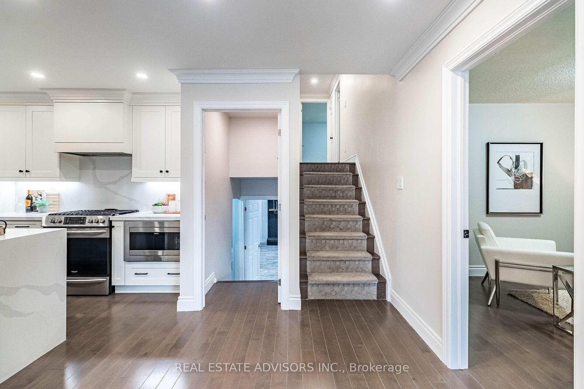 Photo 14 of 203 Browning Trail, Barrie, 400 North — HOMEH