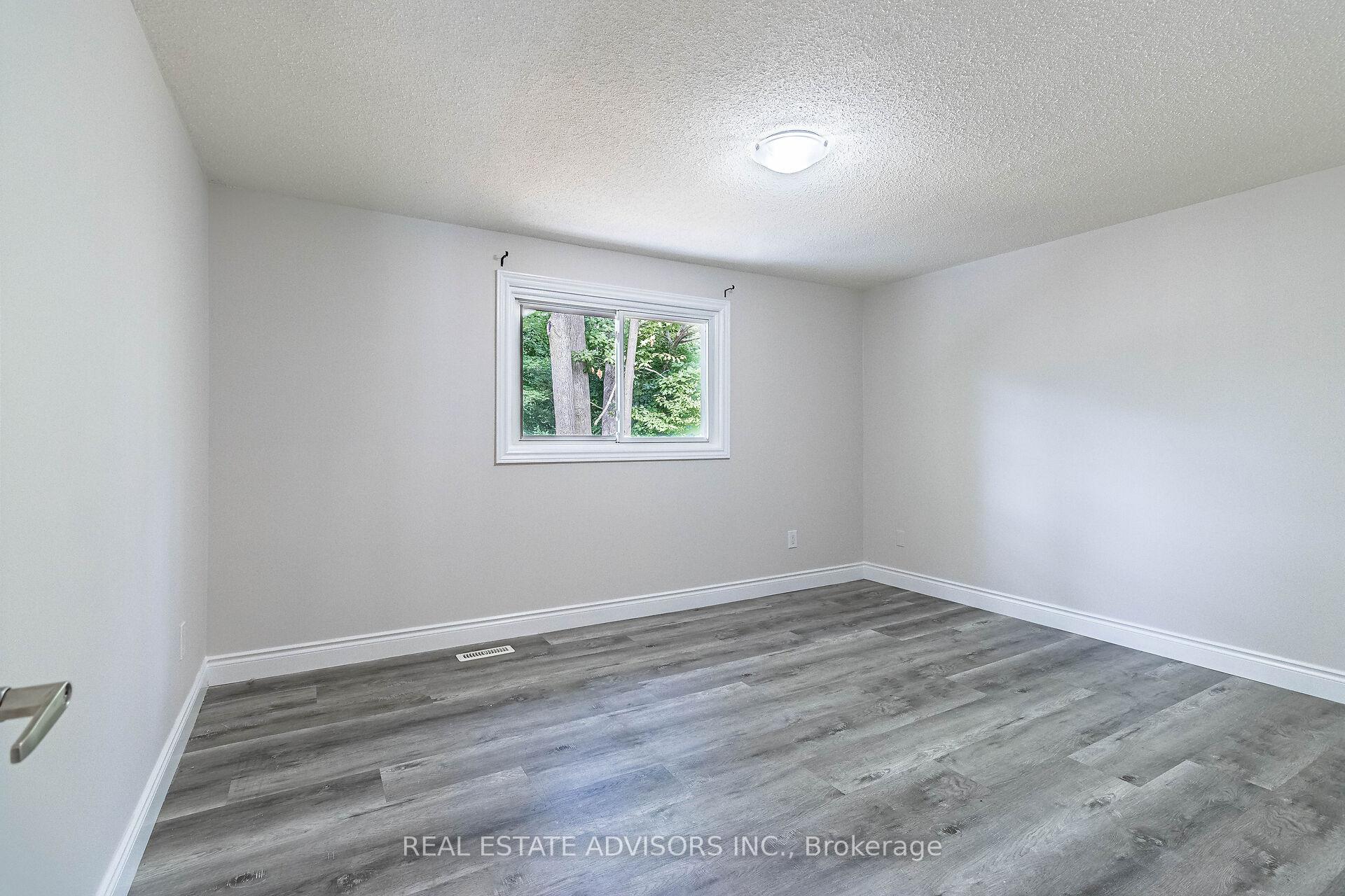 Photo 20 of 203 Browning Trail, Barrie, 400 North — HOMEH