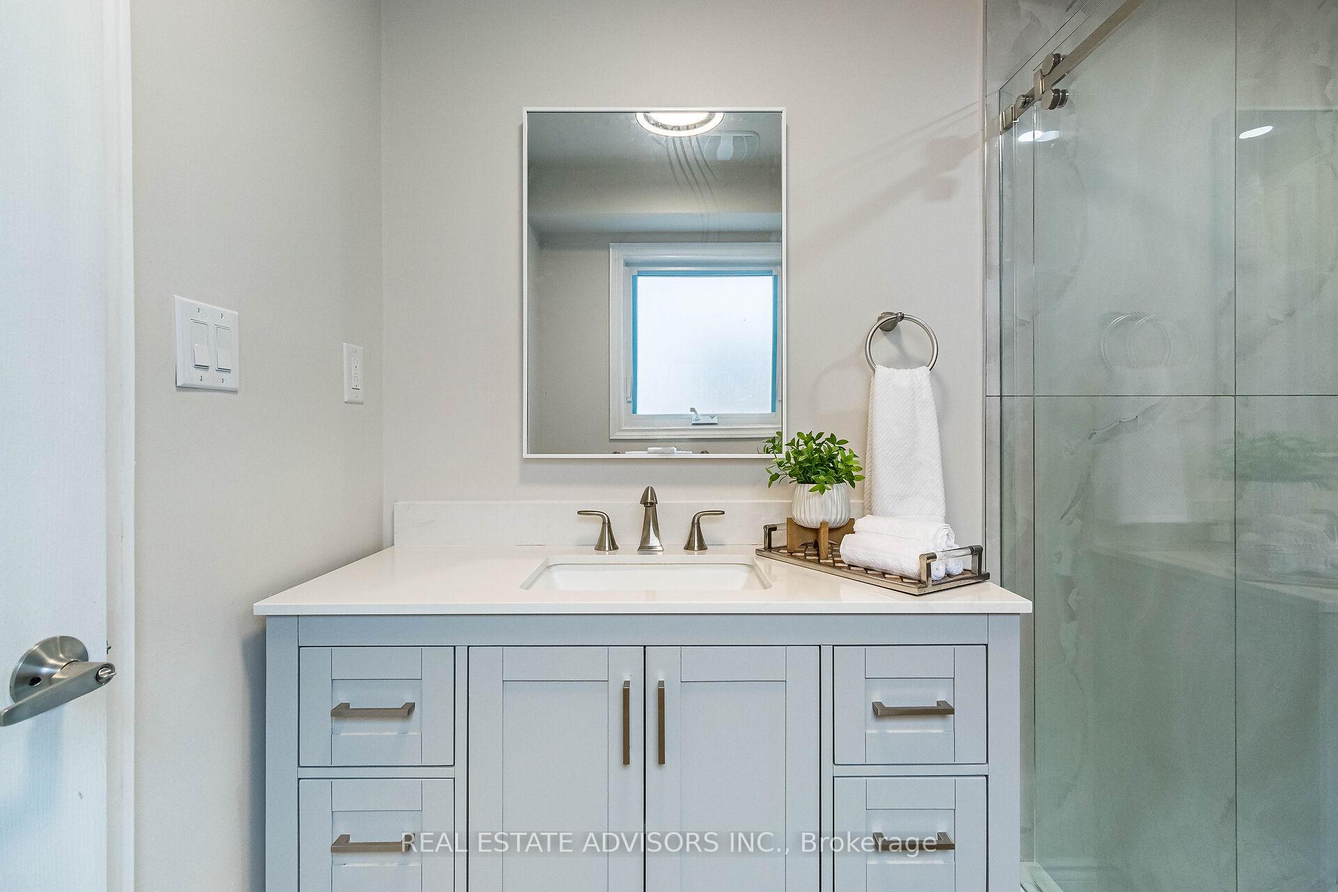 Photo 29 of 203 Browning Trail, Barrie, 400 North — HOMEH