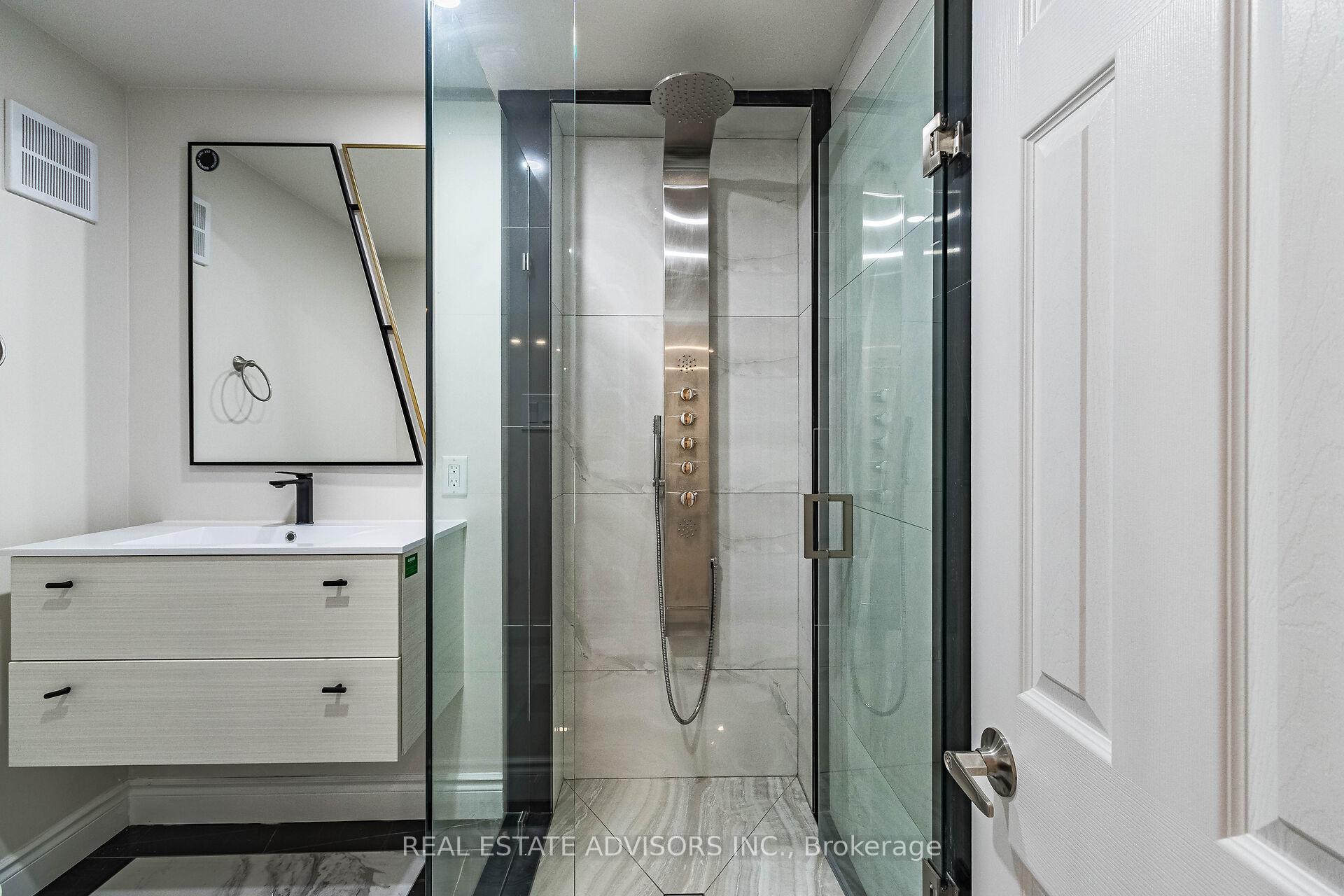 Photo 32 of 203 Browning Trail, Barrie, 400 North — HOMEH