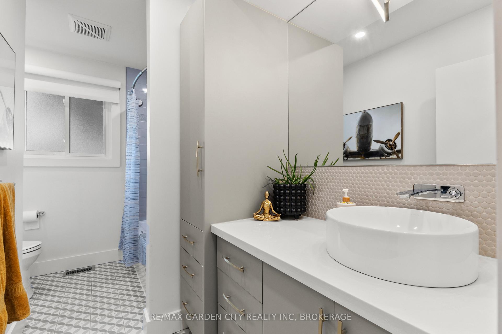 Photo 20 of 3 Cardinal Circle, St. Catharines, Vine/Linwell — HOMEH