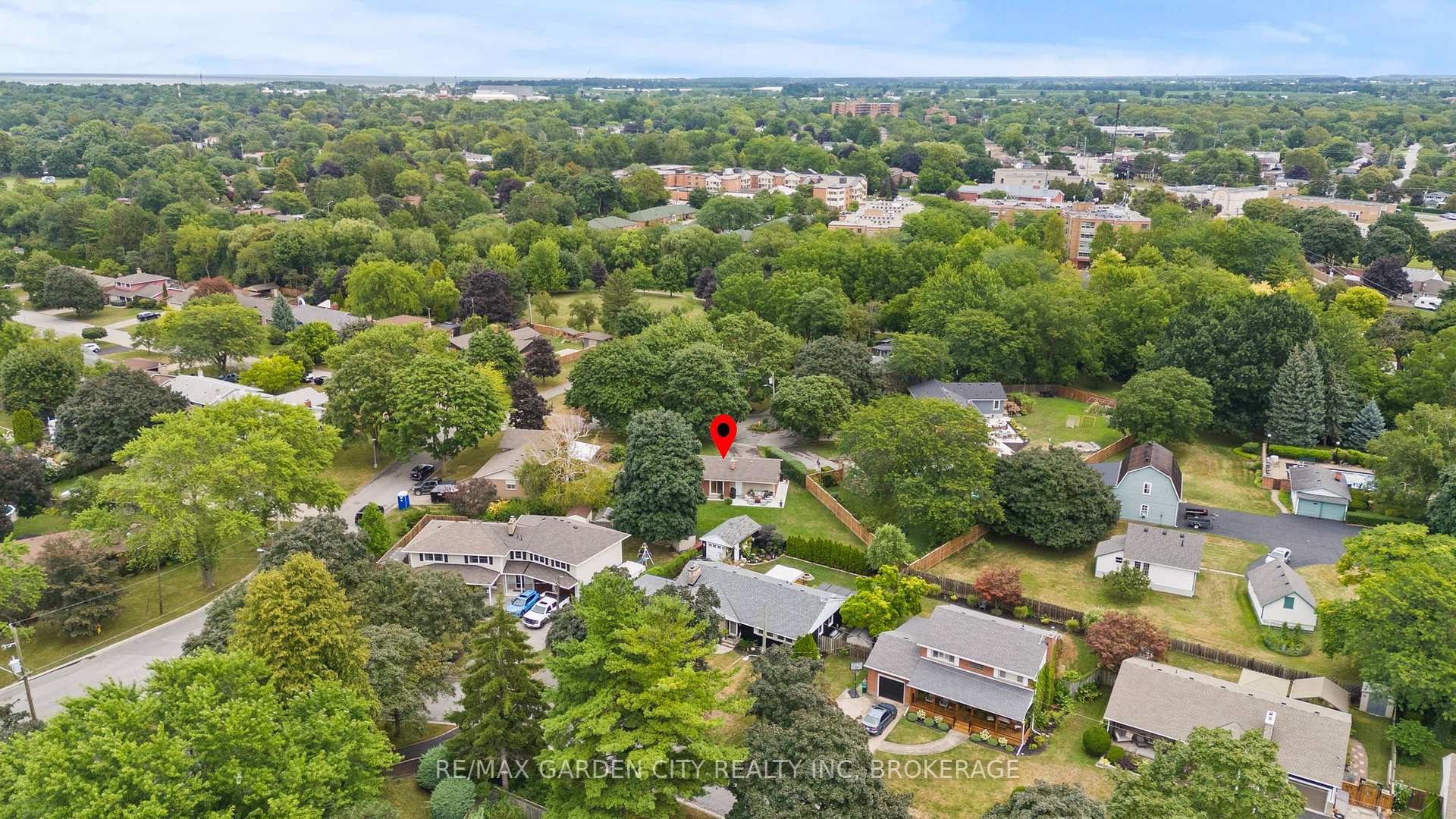 Photo 48 of 3 Cardinal Circle, St. Catharines, Vine/Linwell — HOMEH