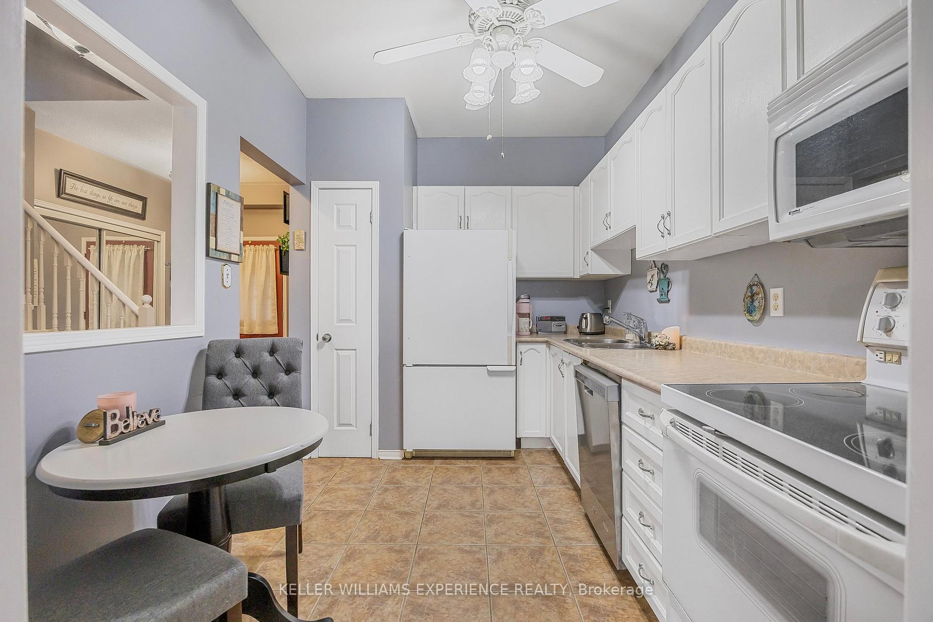 Photo 11 of 70 Bruce Crescent, Barrie, Bayshore — HOMEH