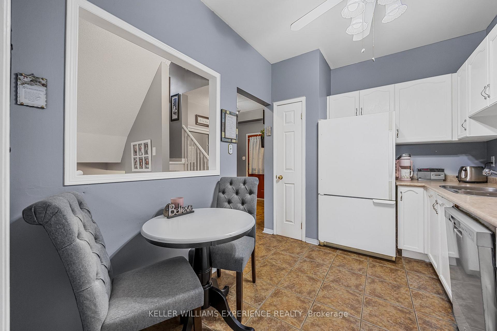Photo 13 of 70 Bruce Crescent, Barrie, Bayshore — HOMEH