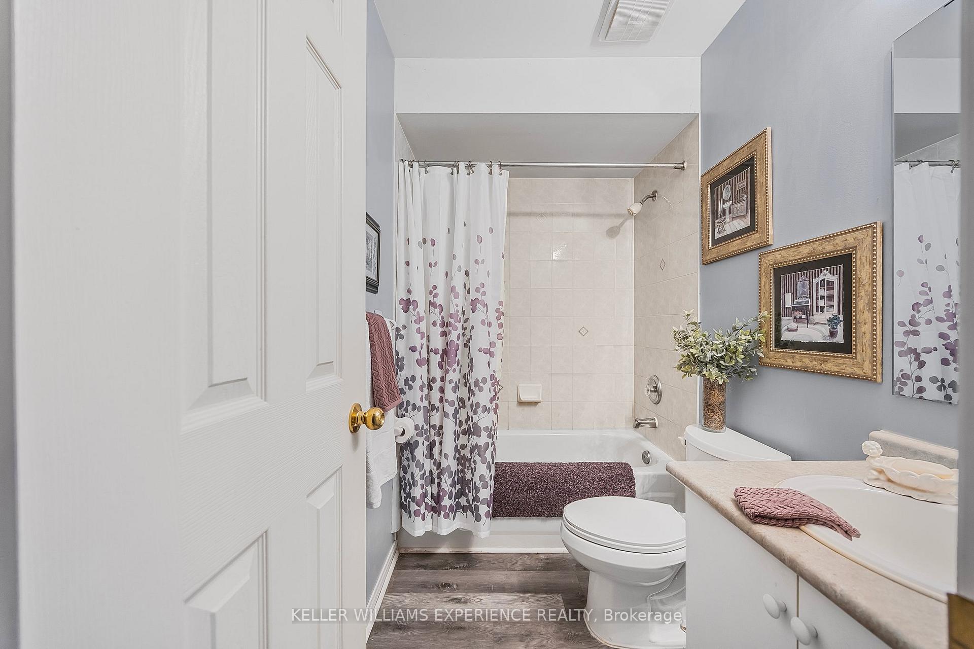 Photo 24 of 70 Bruce Crescent, Barrie, Bayshore — HOMEH