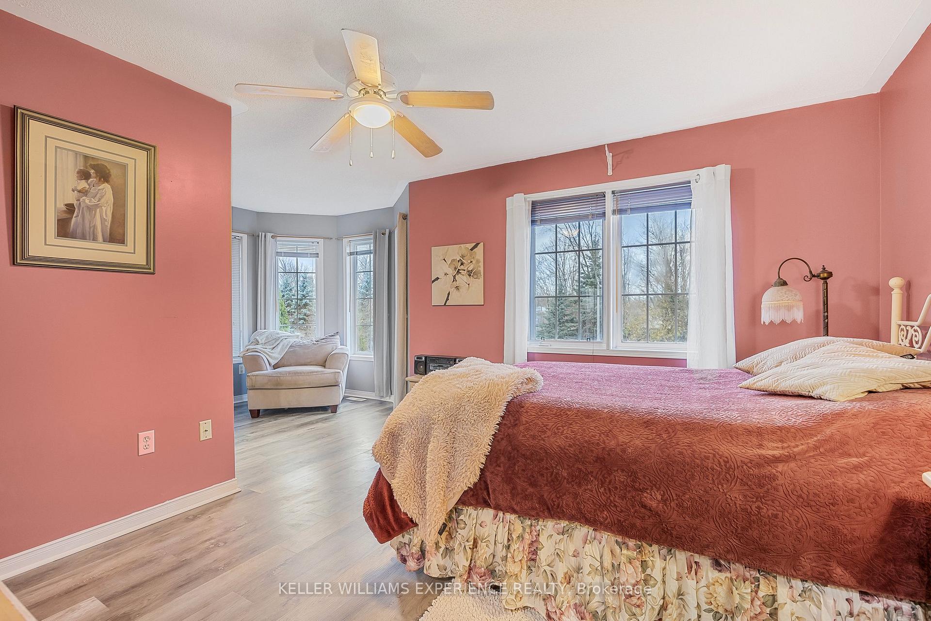 Photo 27 of 70 Bruce Crescent, Barrie, Bayshore — HOMEH