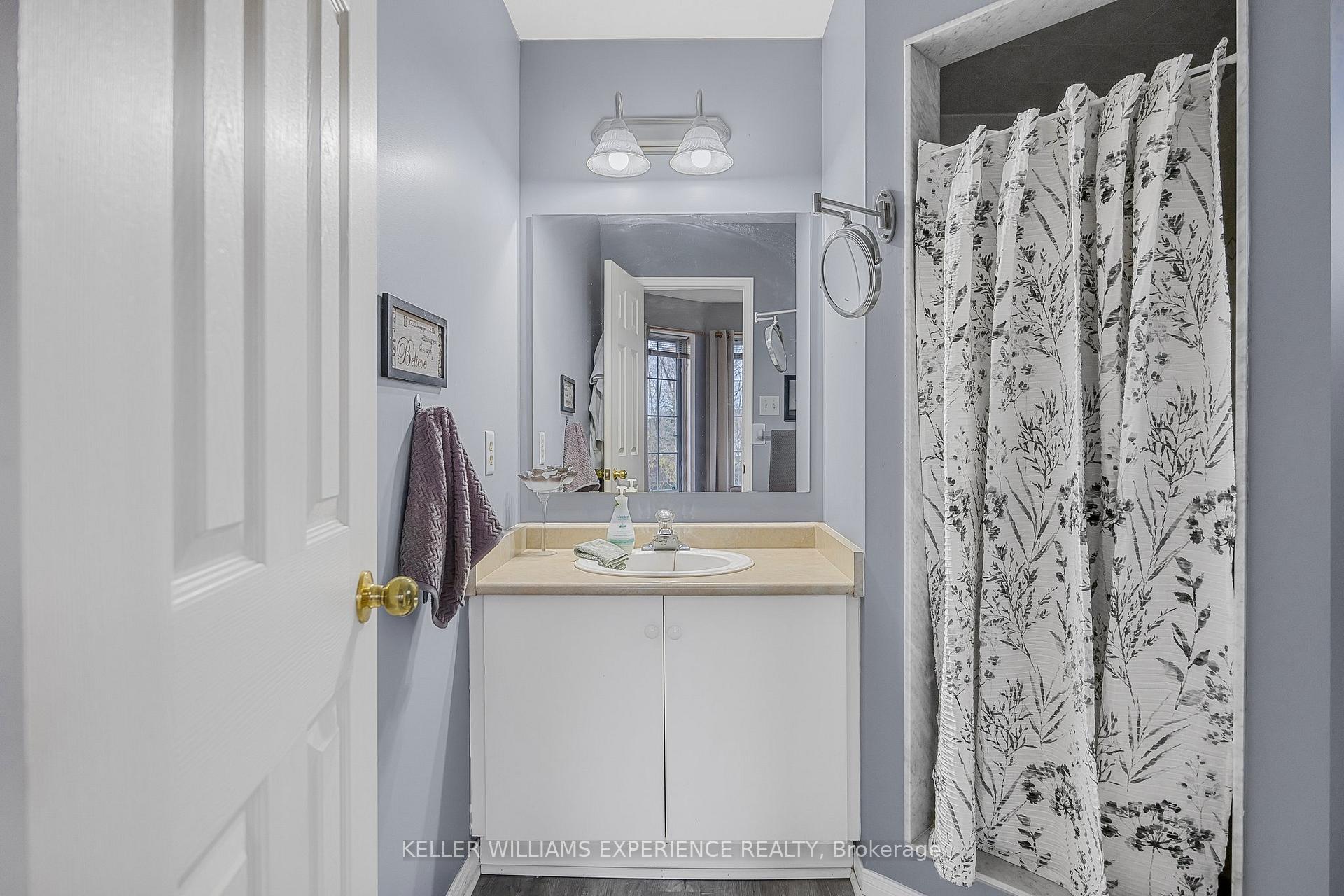 Photo 29 of 70 Bruce Crescent, Barrie, Bayshore — HOMEH